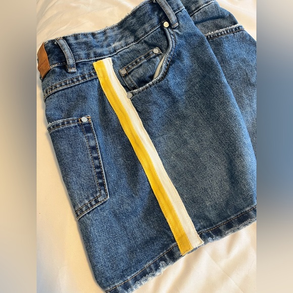 Zara Trafaluc Mini Skirt - Picture 5 of 5